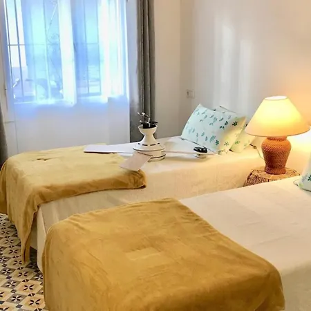 Villa Xaloc Costabravasi *