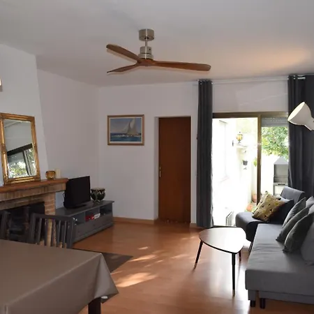 Xaloc Costabravasi Villa *